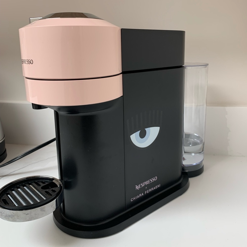 Nespresso Virtuo limited edition